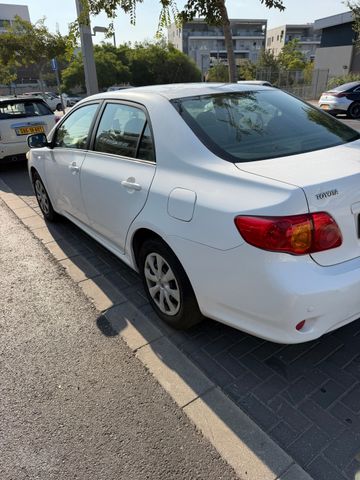 טויוטה קורולה