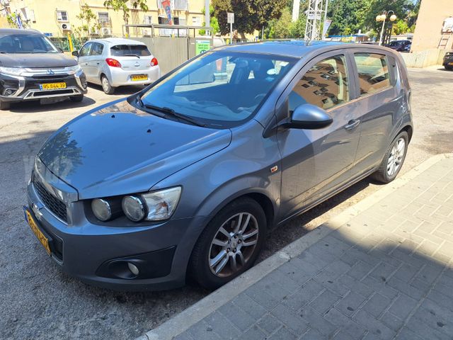 שברולט סוניק