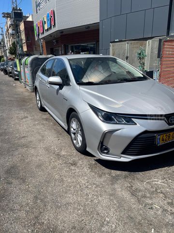טויוטה קורולה