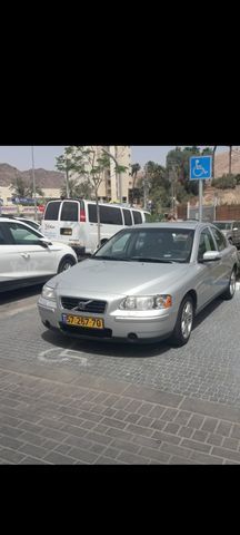 וולוו S60