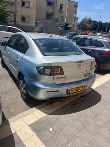 מודעת רכב מאזדה 3