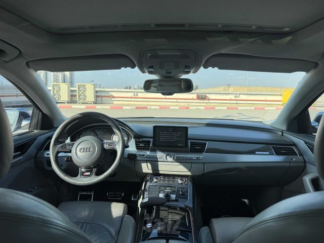 אאודי S8