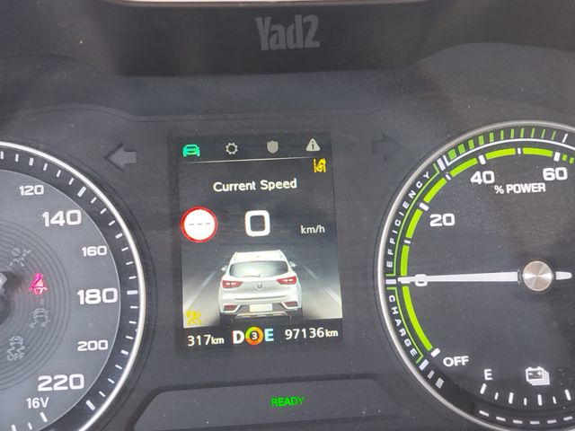 אם ג'י ZS