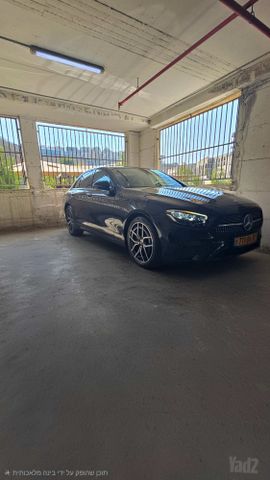 מודעת רכב מרצדס-בנץ E-class