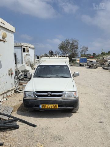 מודעת רכב טויוטה היילקס
