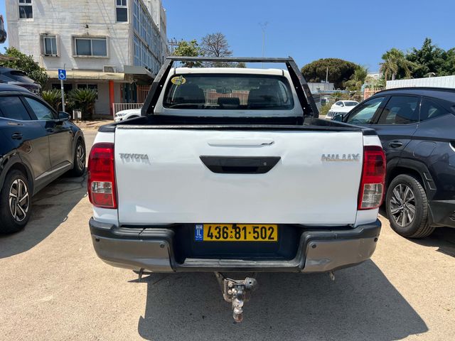 טויוטה היילקס