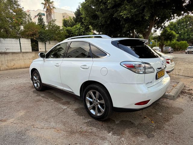 מודעת רכב לקסוס RX
