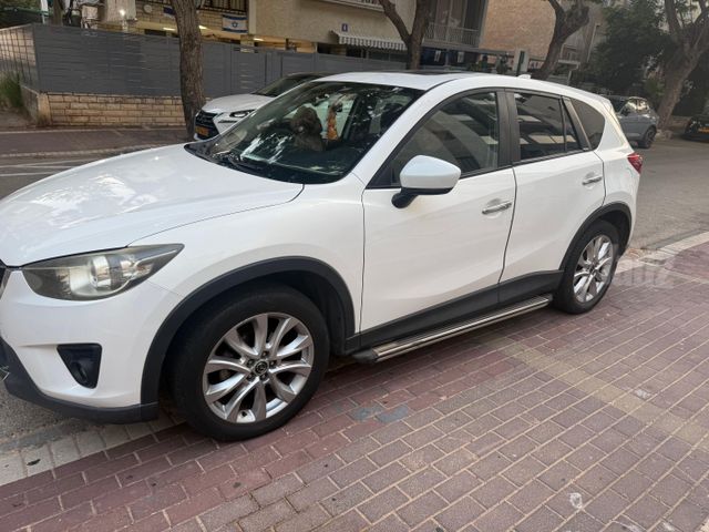מודעת רכב מאזדה CX-5