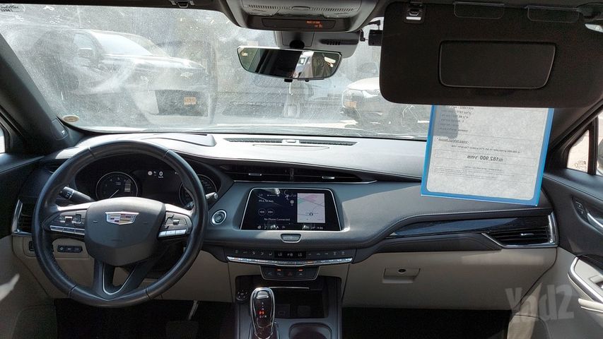 קאדילק XT4