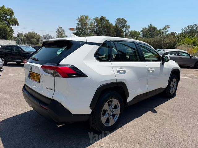 טויוטה RAV4