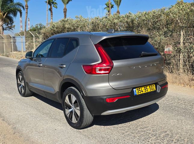 וולוו XC40