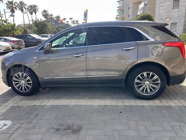 מודעת רכב קאדילק XT5