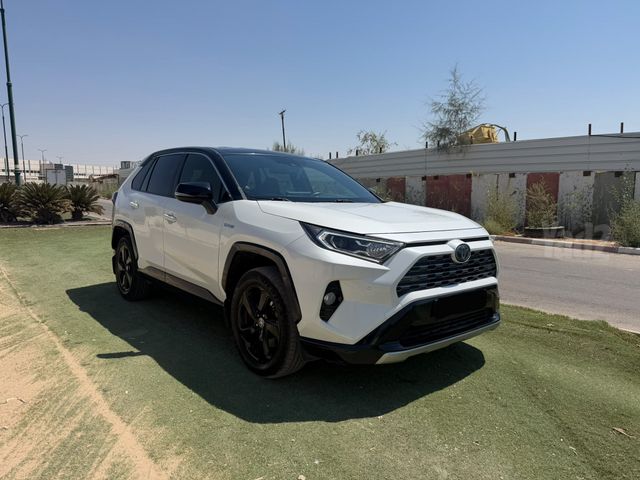 טויוטה RAV4