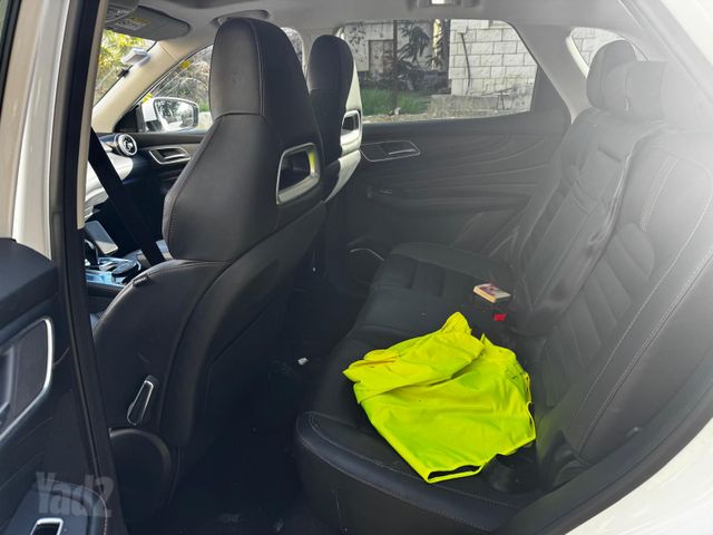 אם ג'י EHS PHEV