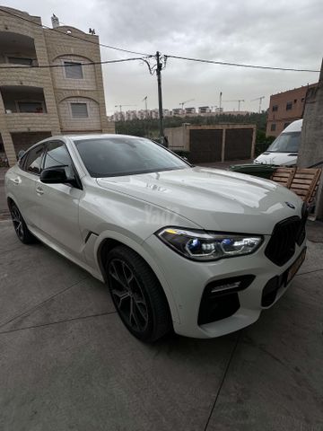 ב מ וו X6