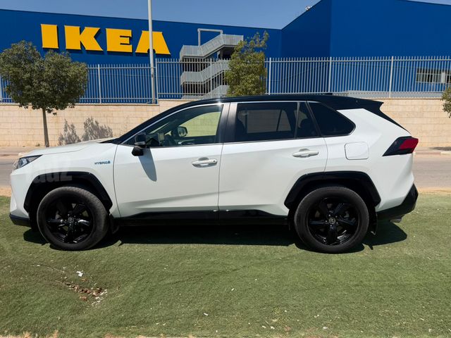 טויוטה RAV4