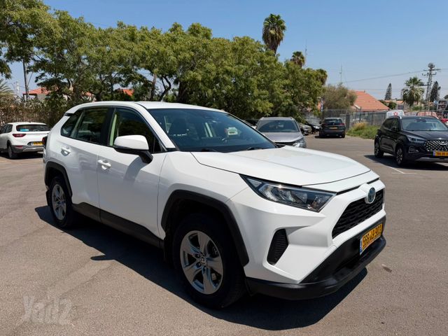 טויוטה RAV4