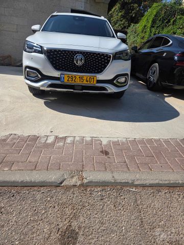 אם ג'י EHS PHEV