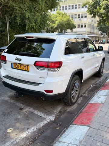 מודעת רכב ג'יפ גרנד צ'ירוקי