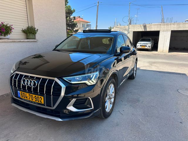 אאודי Q3
