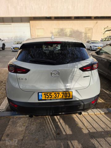 מודעת רכב מאזדה CX-3