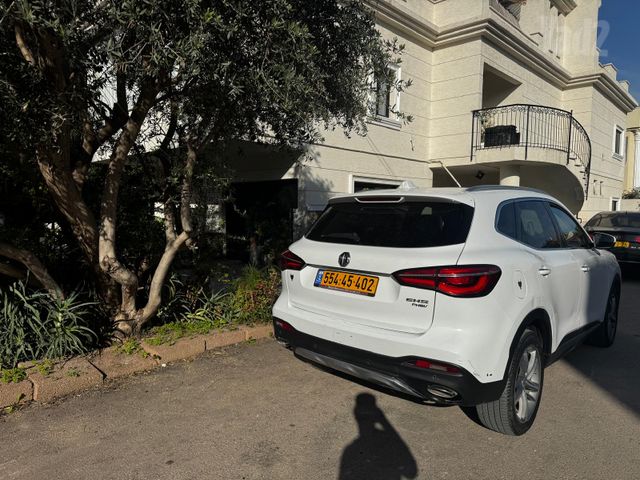 אם ג'י EHS PHEV