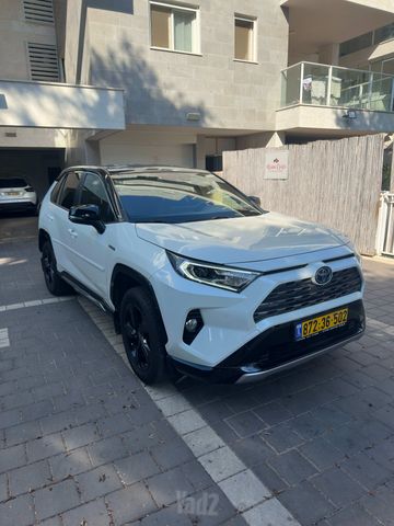 מודעת רכב טויוטה RAV4