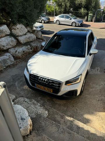 אאודי Q2