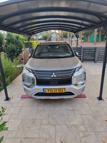 מיצובישי אאוטלנדר