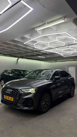 אאודי Q3