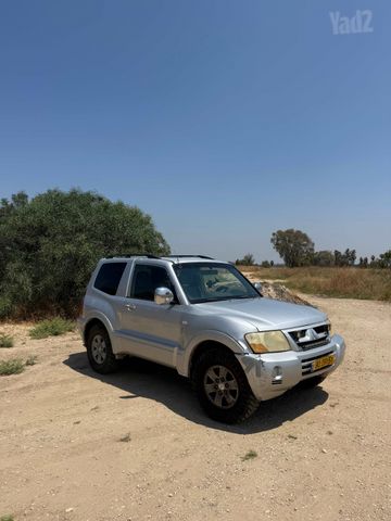 מיצובישי פג'רו