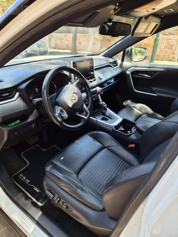 טויוטה RAV4