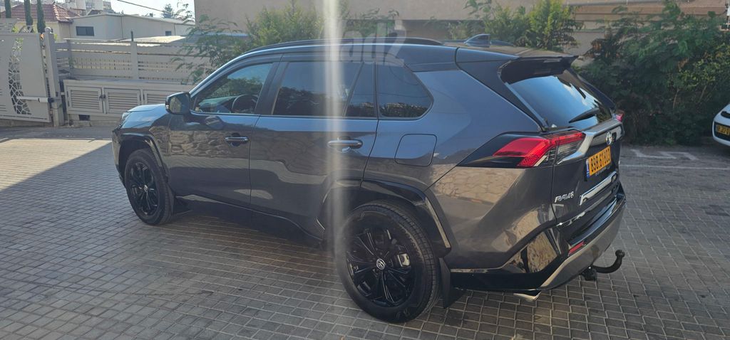 מודעת רכב טויוטה RAV4