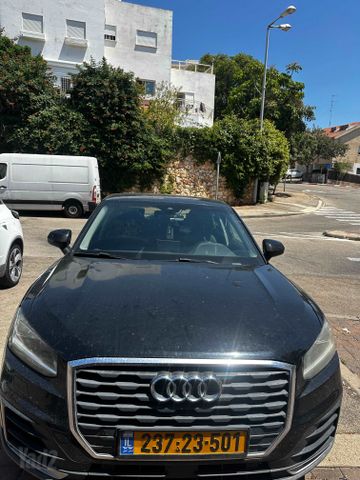 מודעת רכב אאודי Q2