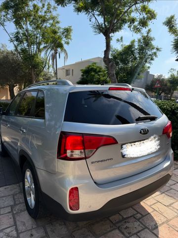 מודעת רכב קיה סורנטו 1