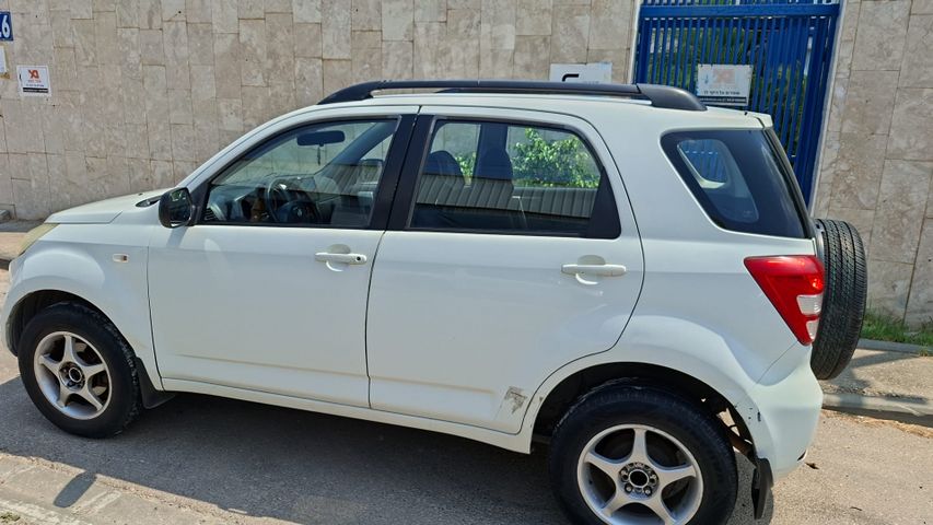 מודעת רכב דייהטסו טריוס