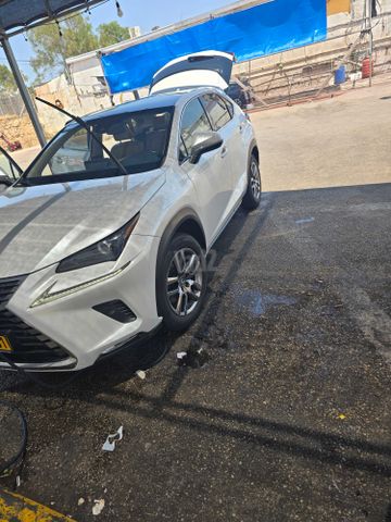 לקסוס NX