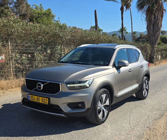וולוו XC40