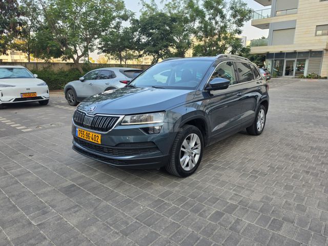 מודעת רכב סקודה קארוק 1