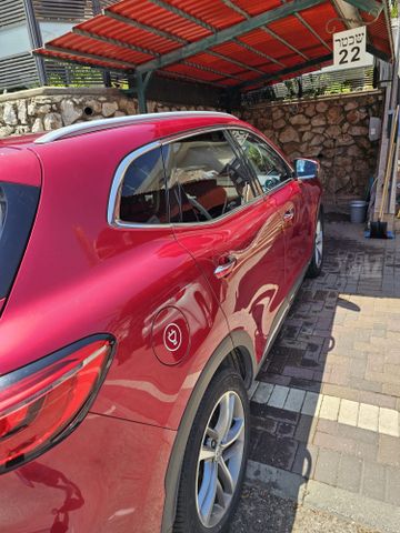 מודעת רכב אם ג'י EHS PHEV