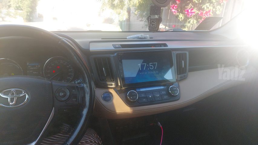 טויוטה RAV4
