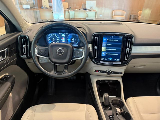 מודעת רכב וולוו XC40 1