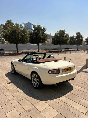 מאזדה MX-5