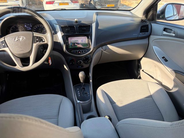 יונדאי אקסנט i25