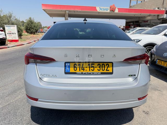 סקודה אוקטביה