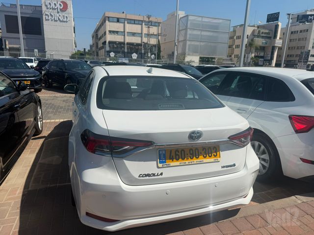 טויוטה קורולה