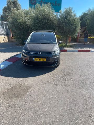 מודעת רכב סיטרואן C4 ספייסטורר