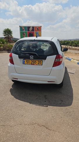 מודעת רכב הונדה ג'אז 1