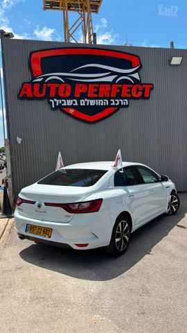 רנו מגאן