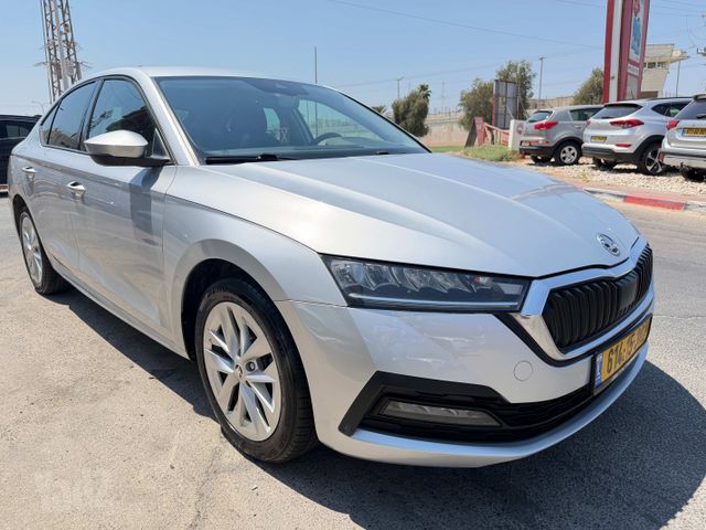 סקודה אוקטביה